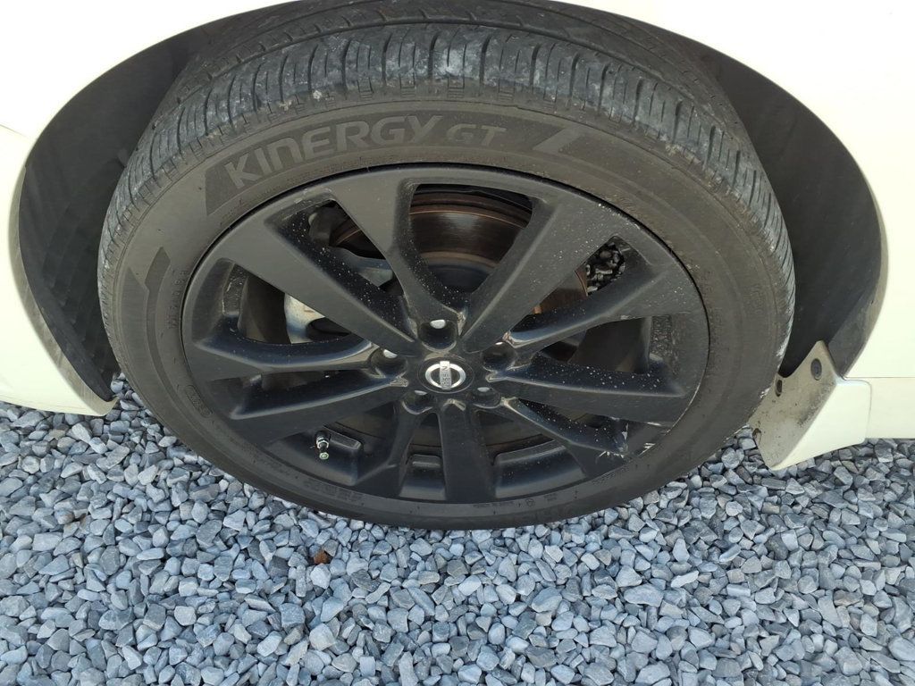 Nissan Altima photo 5