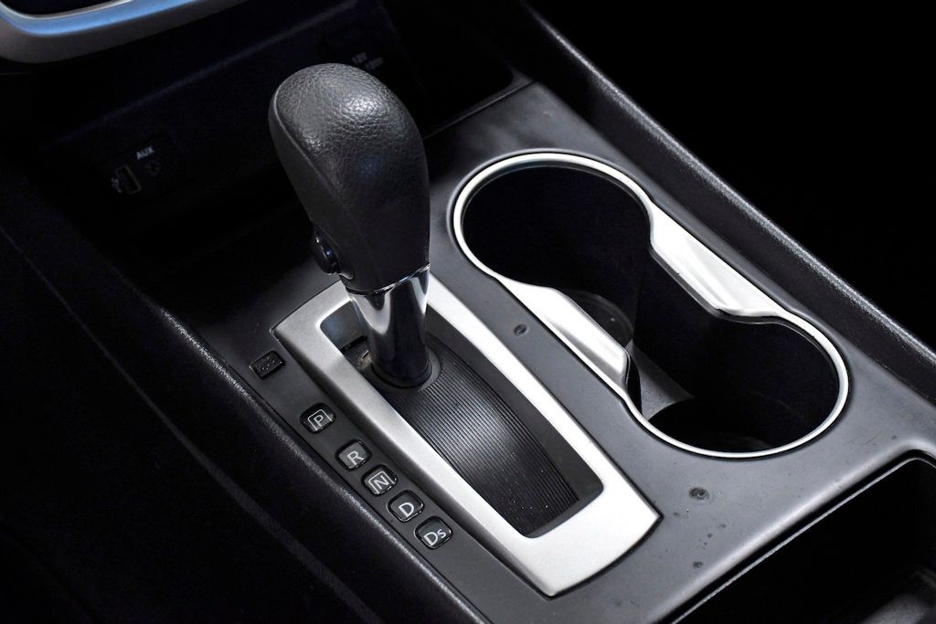 2018 Nissan Altima 2.5 SR Sedan - 22905299 - 11