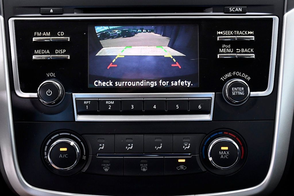 2018 Nissan Altima 2.5 SR Sedan - 22905299 - 12