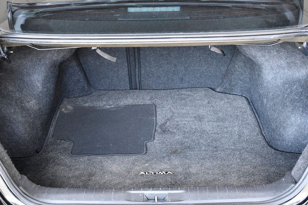 2018 Nissan Altima 2.5 SR Sedan - 22905299 - 20