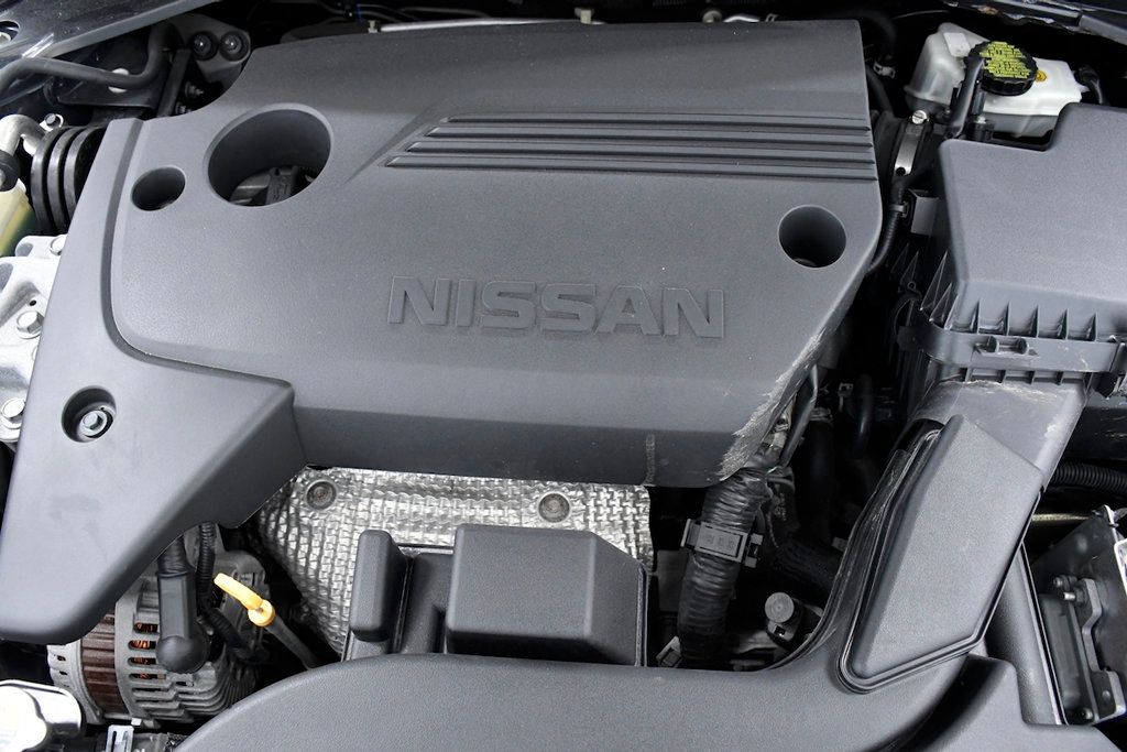2018 Nissan Altima 2.5 SR Sedan - 22905299 - 26