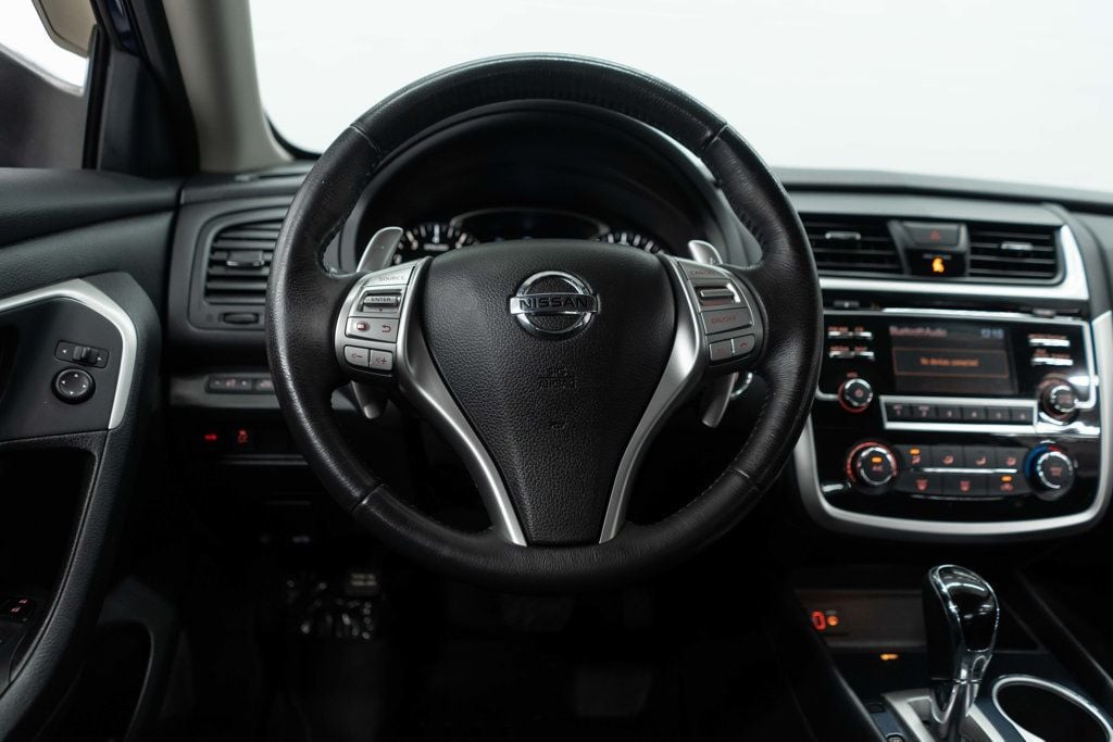 Nissan Altima photo 14