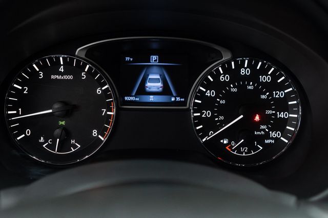 2018 Nissan Altima 2.5 SR Sedan - 23091217 - 14