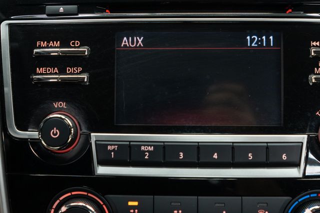 2018 Nissan Altima 2.5 SR Sedan - 23091217 - 17