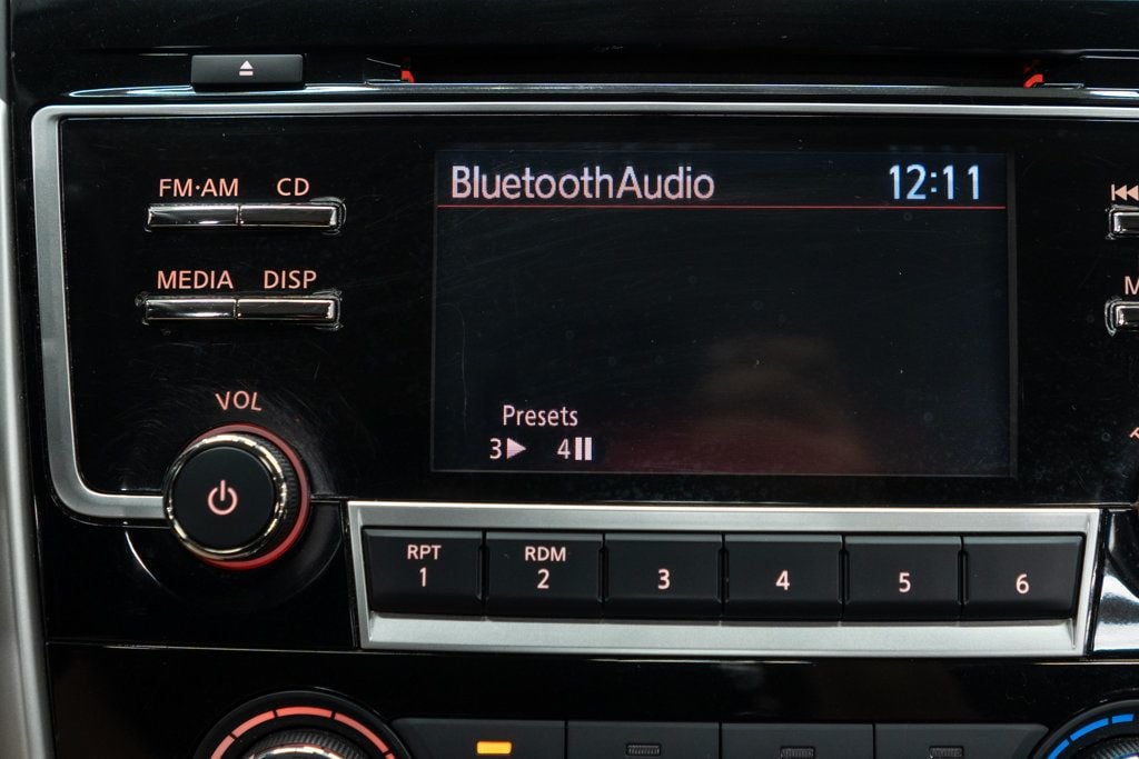 Nissan Altima photo 19