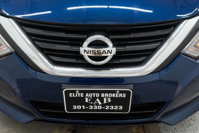 2018 Nissan Altima 2.5 SR Sedan - 23091217 - 35