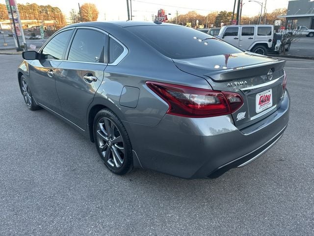 2018 Nissan Altima 2.5 SR Sedan - 22754801 - 4