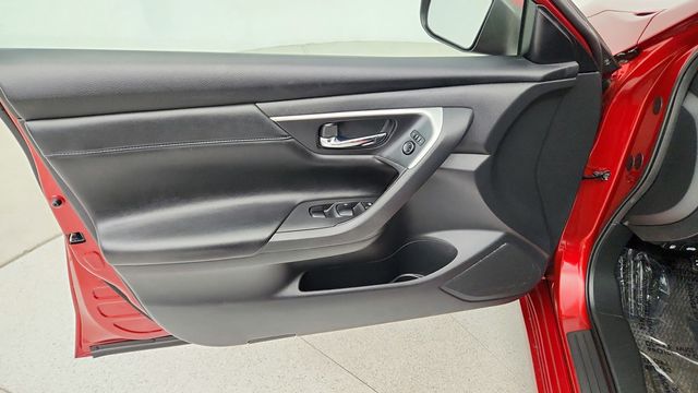 2018 Nissan Altima 2.5 SR Special Edition Sedan - 22944656 - 9