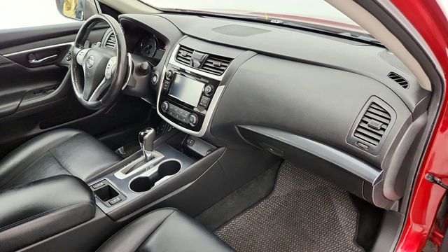 2018 Nissan Altima 2.5 SR Special Edition Sedan - 22944656 - 24