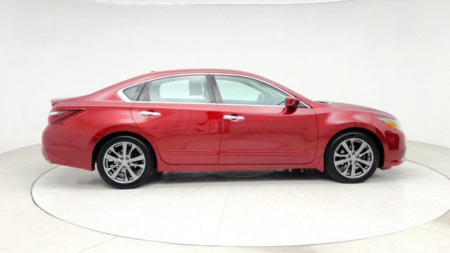 2018 Nissan Altima 2.5 SR Special Edition Sedan - 22944656 - 3