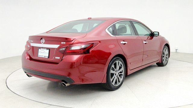2018 Nissan Altima 2.5 SR Special Edition Sedan - 22944656 - 4