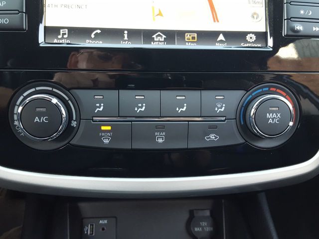 2018 Nissan Altima 2.5 SR Special Edition w/Navigation - 18033909 - 25