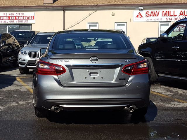 2018 Nissan Altima 2.5 SR Special Edition w/Navigation - 18033909 - 4