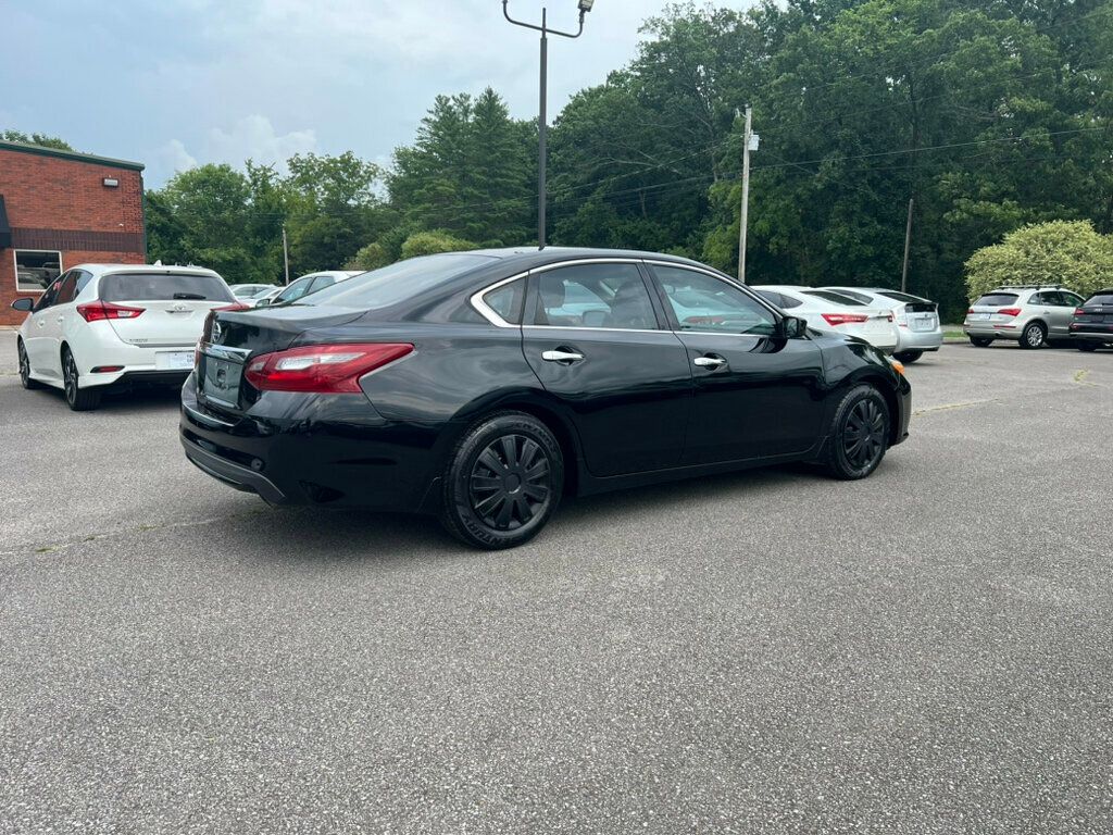 2018 Nissan Altima 2.5 S Sedan - 22531971 - 5