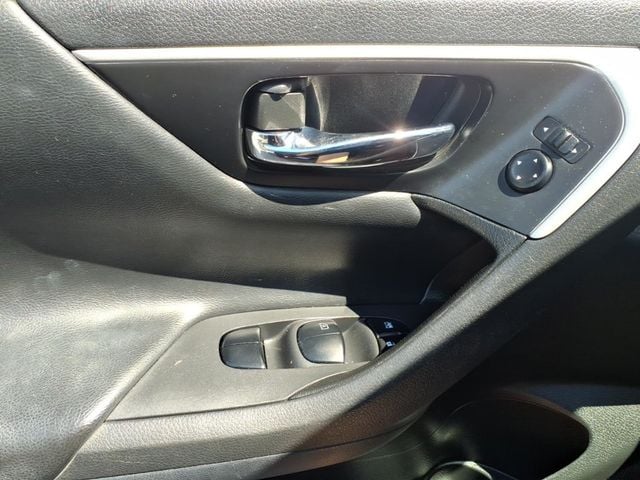 2018 Nissan Altima 2.5 S Sedan - 23021868 - 13