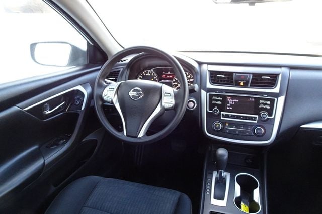 2018 Nissan Altima 2.5 S Sedan - 22742013 - 11