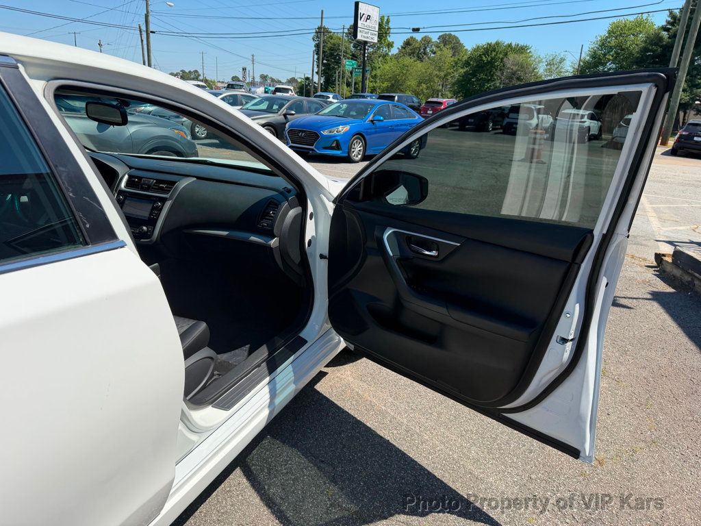 2018 Nissan Altima 2.5 SV Sedan - 23028205 - 11
