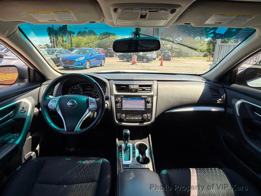 2018 Nissan Altima 2.5 SV Sedan - 23028205 - 16