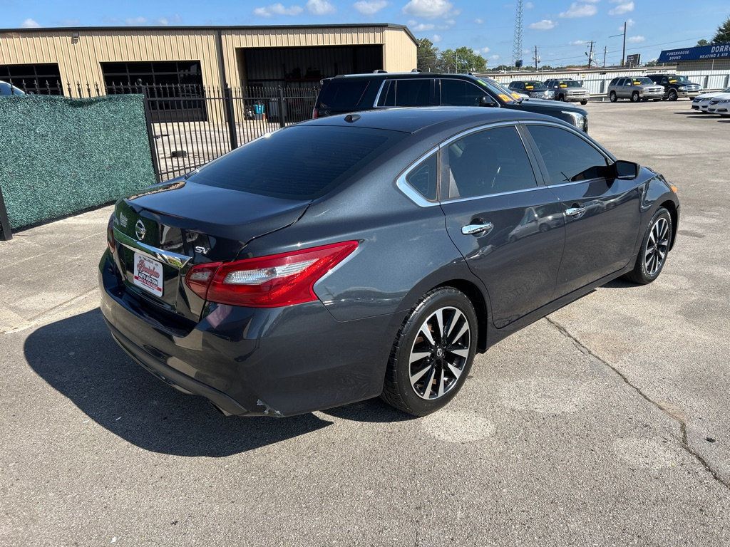 2018 Nissan Altima 2.5 SV photo 2