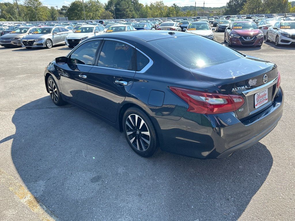 2018 Nissan Altima 2.5 SV photo 4