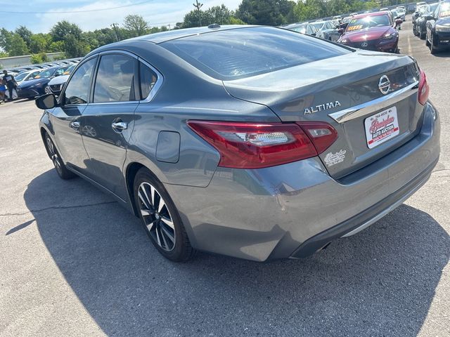 2018 Nissan Altima 2.5 SV Sedan - 23026638 - 5