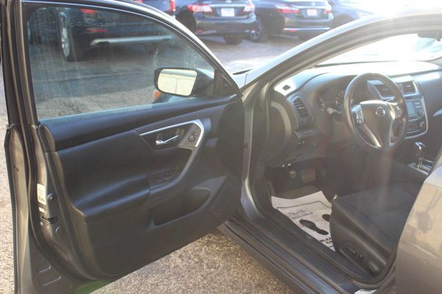 2018 Nissan Altima 2.5 SV Sedan - 22923357 - 9