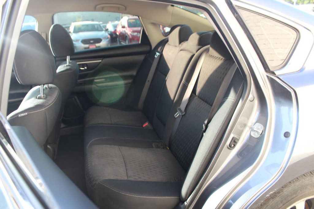 2018 Nissan Altima 2.5 SV Sedan - 22923357 - 12