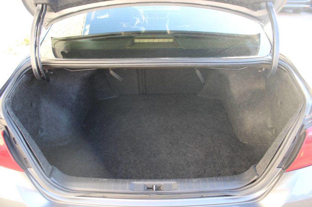 2018 Nissan Altima 2.5 SV Sedan - 22923357 - 13