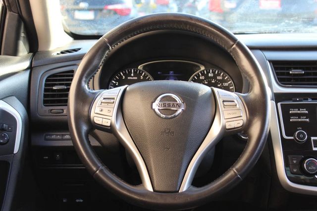 2018 Nissan Altima 2.5 SV Sedan - 22923357 - 20