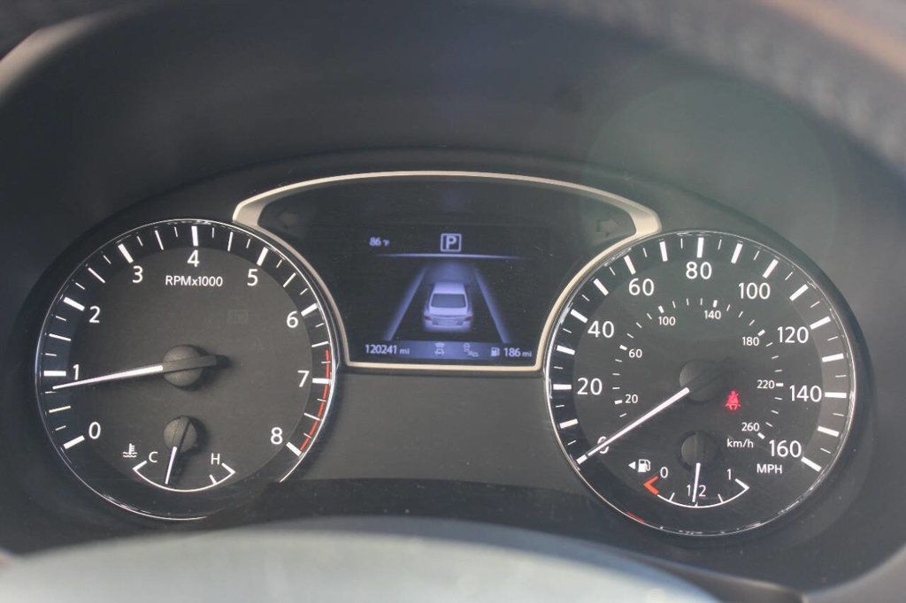 2018 Nissan Altima 2.5 SV Sedan - 22923357 - 22