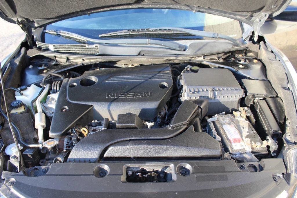 2018 Nissan Altima 2.5 SV Sedan - 22923357 - 8