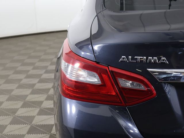 2018 Nissan Altima 2.5 SV Sedan - 23009352 - 10