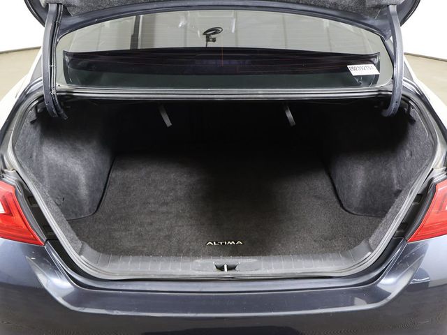 2018 Nissan Altima 2.5 SV Sedan - 23009352 - 14