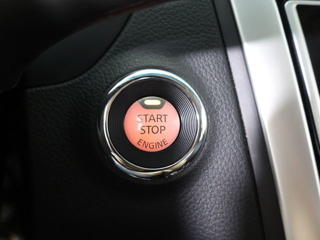 2018 Nissan Altima 2.5 SV Sedan - 23009352 - 33