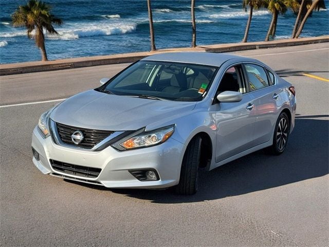 2018 Nissan Altima 2.5 SV Sedan - 22622339 - 4