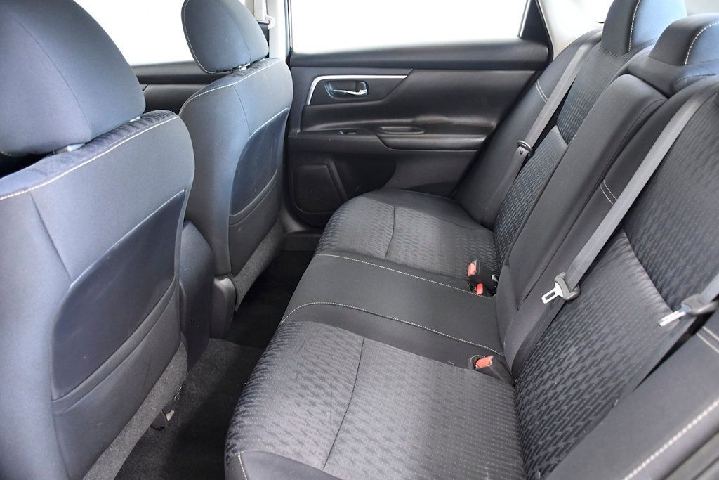 2018 Nissan Altima 2.5 SV Sedan - 22905307 - 9