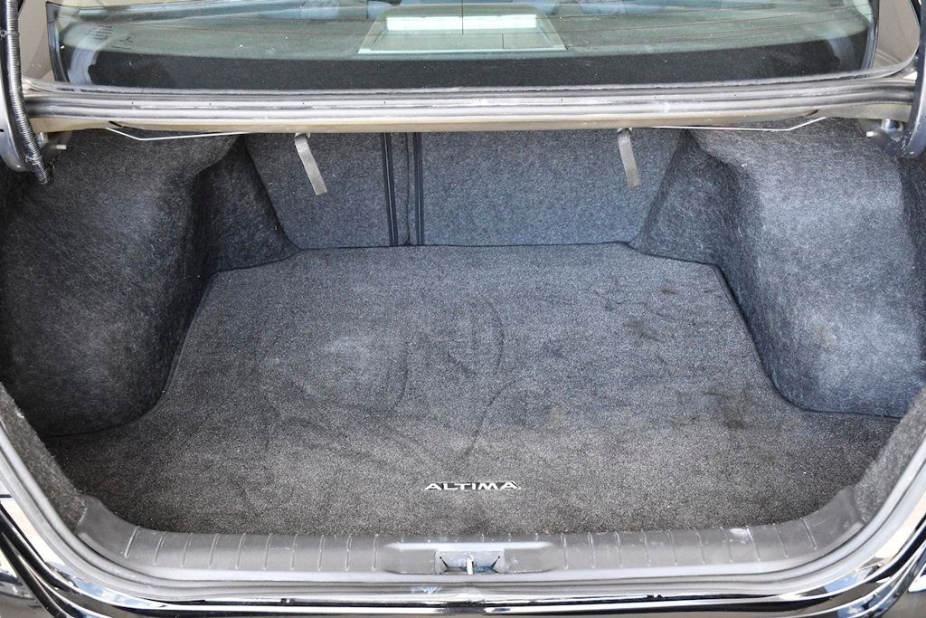 2018 Nissan Altima 2.5 SV Sedan - 22905307 - 12