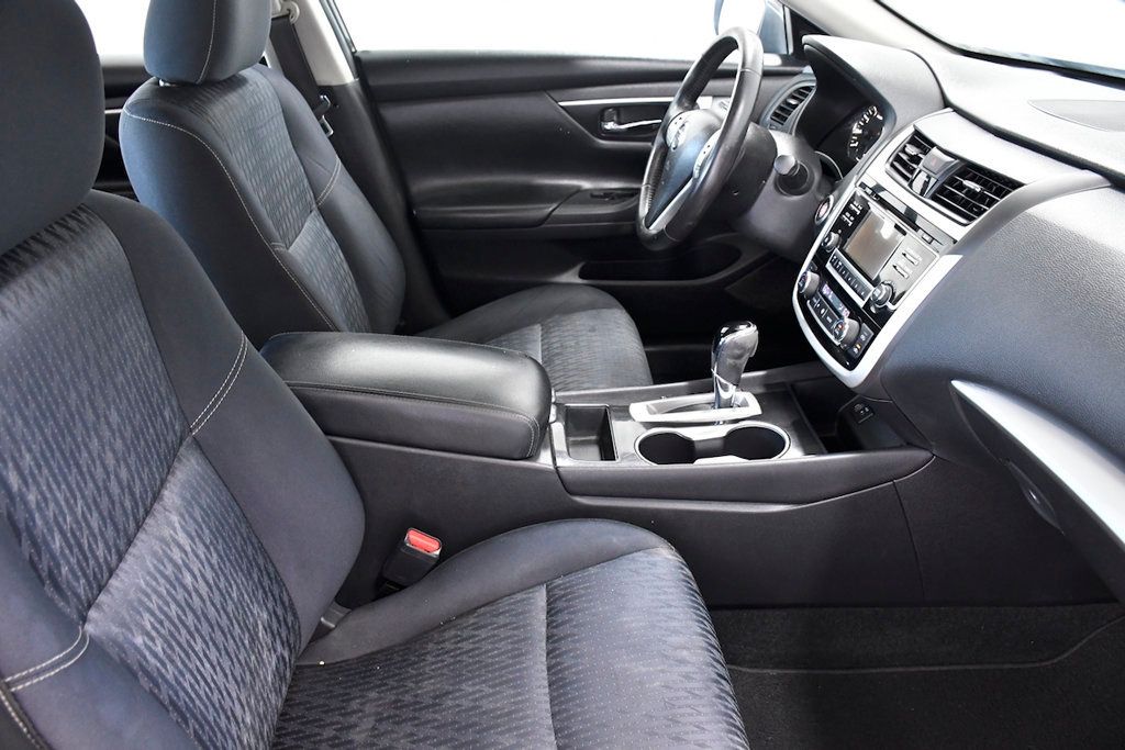 2018 Nissan Altima 2.5 SV Sedan - 22905307 - 15