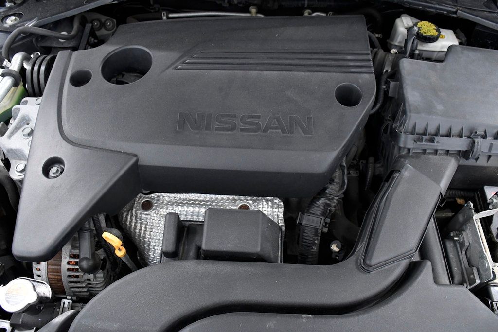 2018 Nissan Altima 2.5 SV Sedan - 22905307 - 18