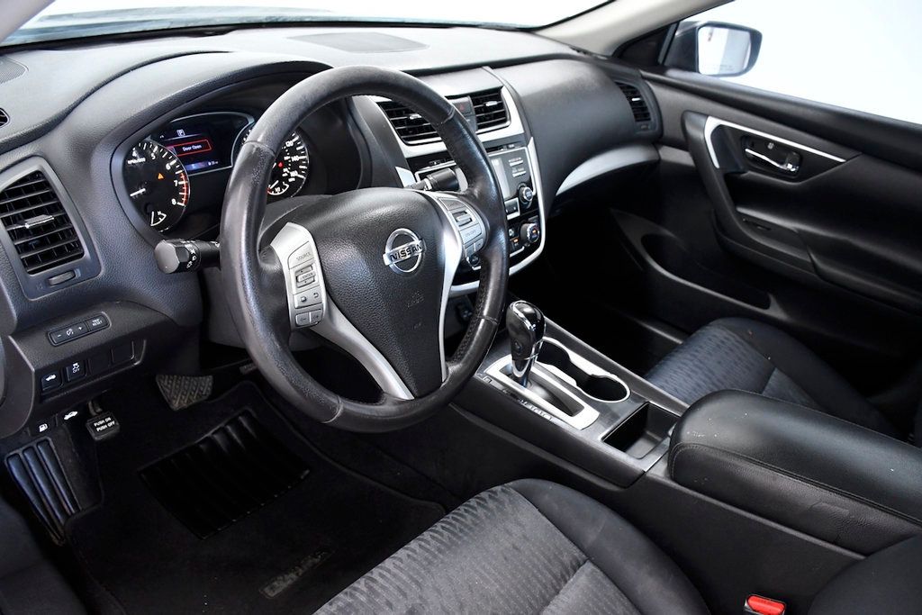 2018 Nissan Altima 2.5 SV Sedan - 22905307 - 7