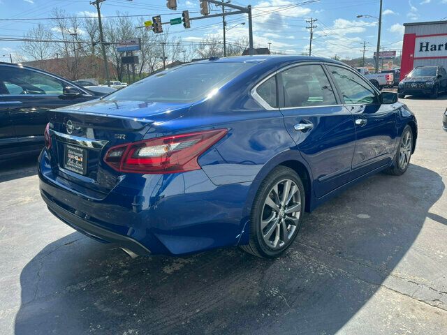 2018 Nissan Altima Local Trade/Heated Leather Seats/RemoteStart/Special Edition/NAV - 22361024 - 4