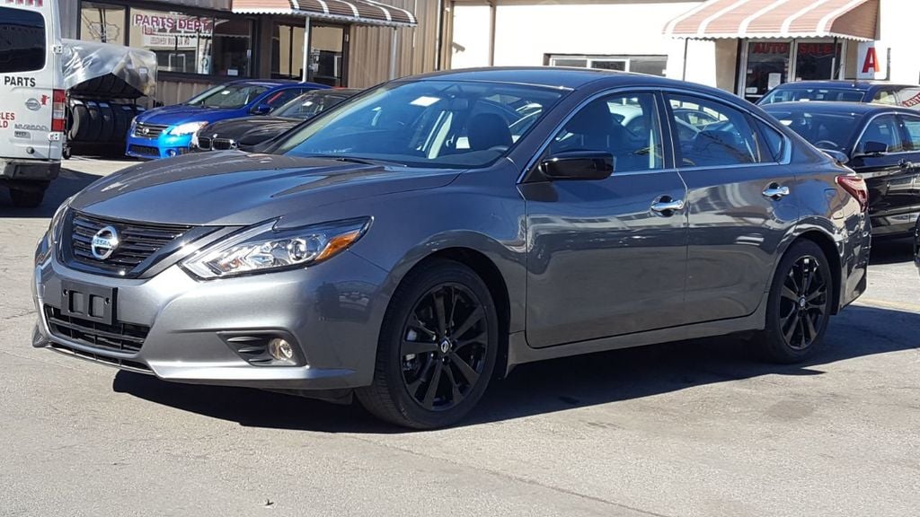 2018 Nissan Altima SR Midnight w/Navigation - 18033910 | Video 1