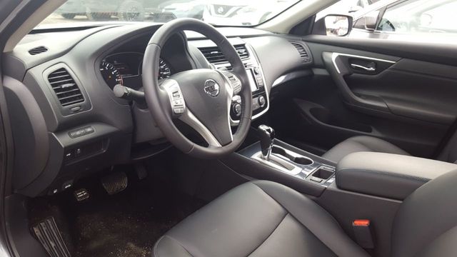 2018 Nissan Altima SR Midnight w/Navigation - 18033910 - 9