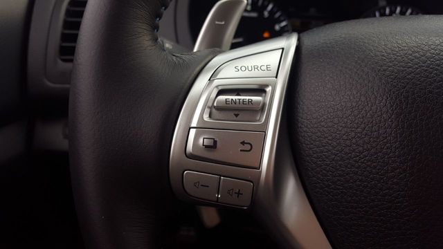 2018 Nissan Altima SR Midnight w/Navigation - 18033910 - 13