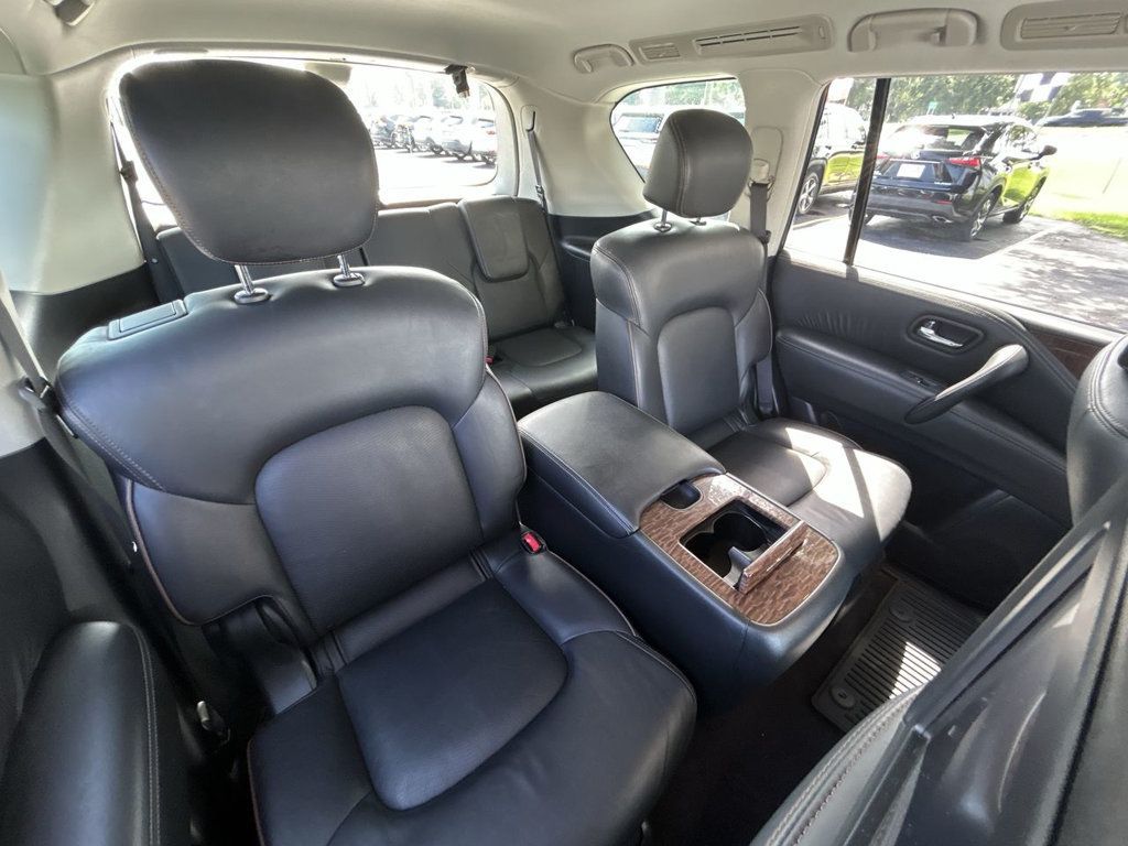 Nissan Armada 4x2 Platinum photo 23