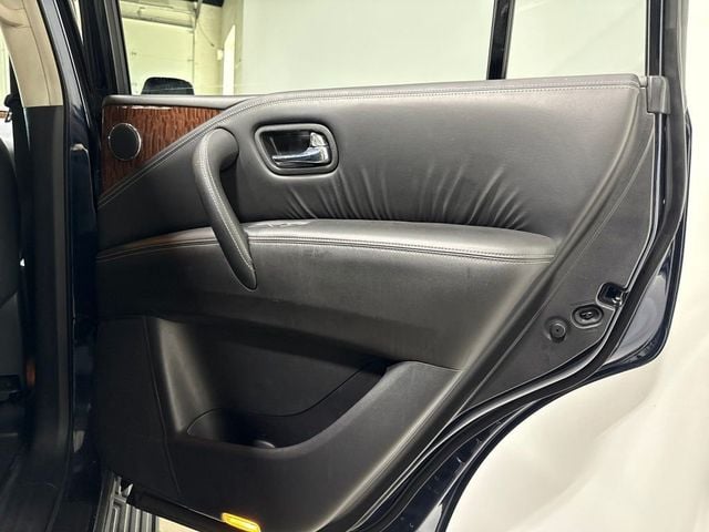 2018 Nissan Armada 4x4 Platinum - 23057640 - 33