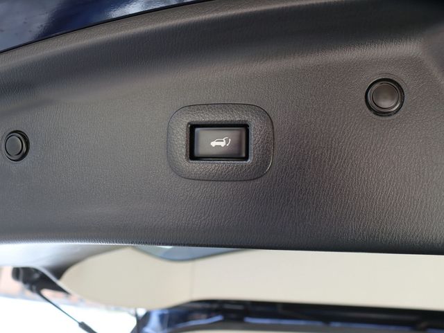 2018 Nissan Armada 4x4 SV - 23017622 - 29