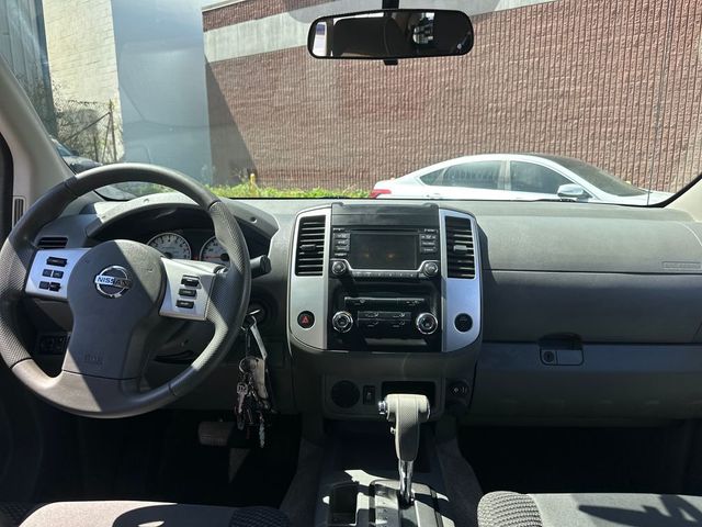 2018 Nissan Frontier Crew Cab 4x2 Desert Runner Automatic - 23041782 - 13