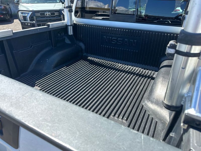 2018 Nissan Frontier Crew Cab 4x2 Desert Runner Automatic - 23041782 - 19