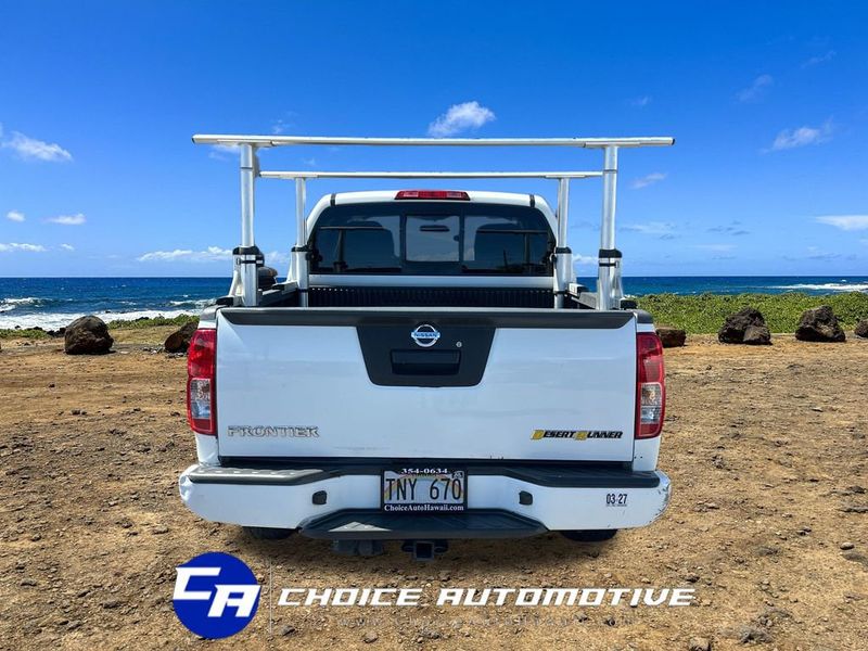 2018 Nissan Frontier Crew Cab 4x2 Desert Runner Automatic - 23041782 - 6
